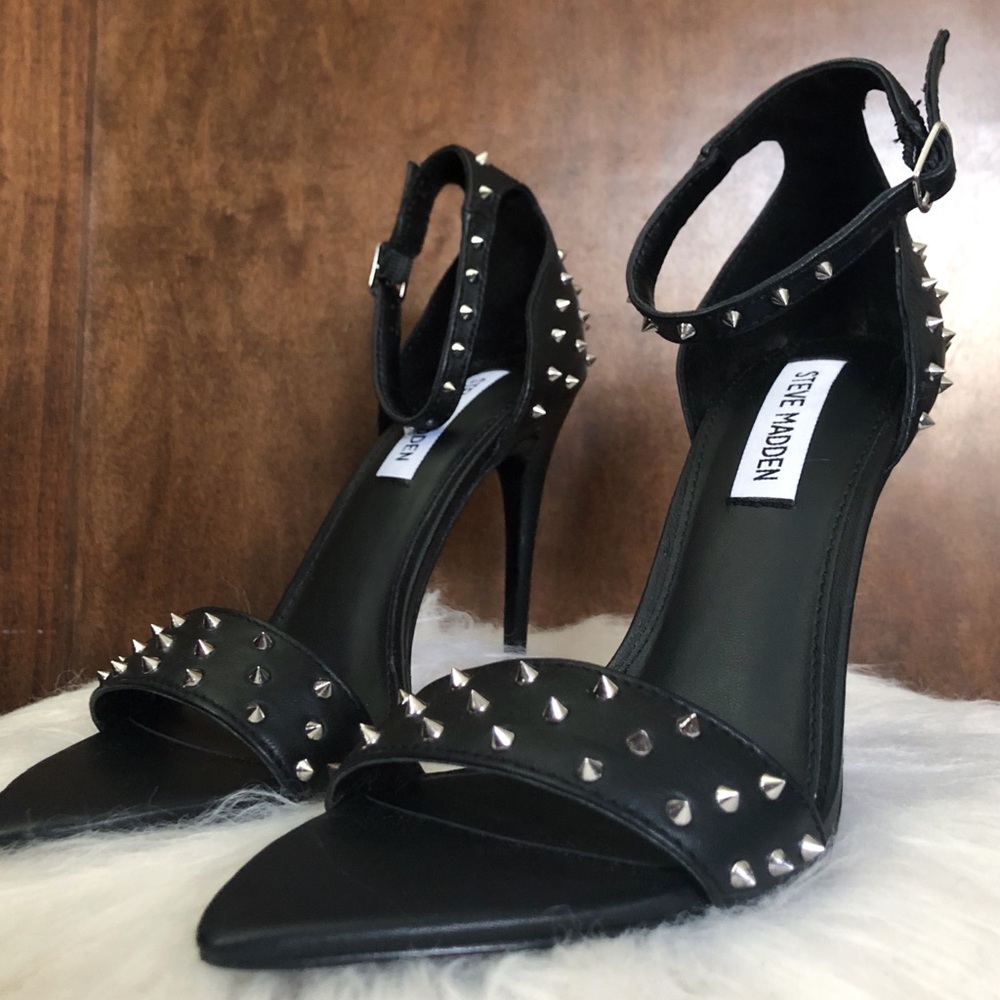 Steve Madden Shea - Spiked Heel